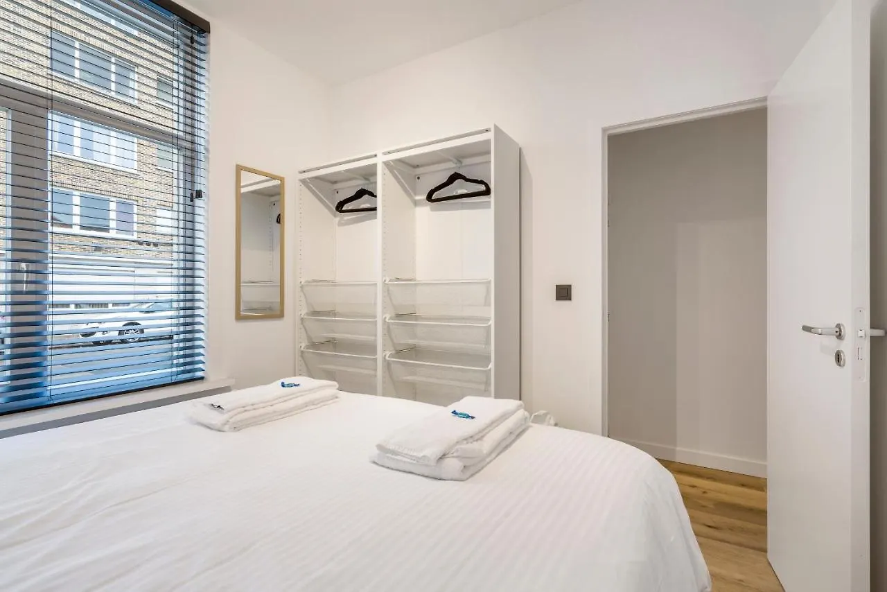 Cosy, Furnished & Renovated Flat With Outside Lounge Apartment Ghent